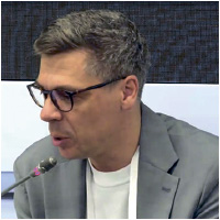 Виталий Губарев