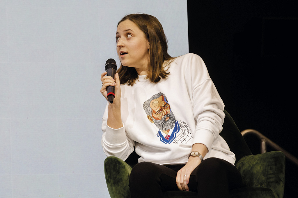 Нина БЕНУА