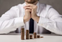 Вернуть нельзя отпустить: эксперты предлагают амнистию и новые налоги для возврата капитала в РФ